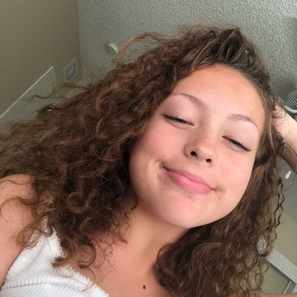 Meet your Posher, Iana
